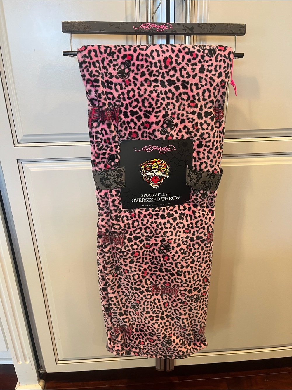 Ed Hardy Halloween Pink Skull Leopard Spooky Plush Oversized Throw Blanket